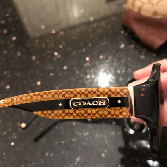 Coach sunglasses great condition - Picture 5 of 10